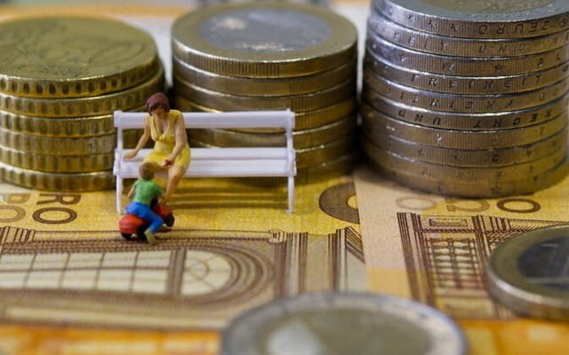 Как прививать детям правильное отношение к деньгам?