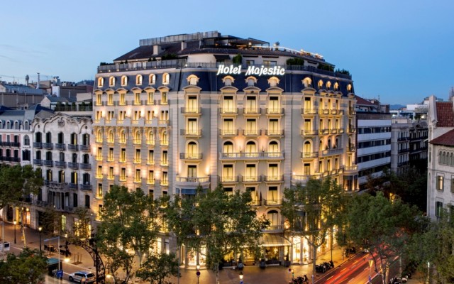 Hotel Tapa Tour 2025: 10 лет гастрономического праздника в Барселоне!