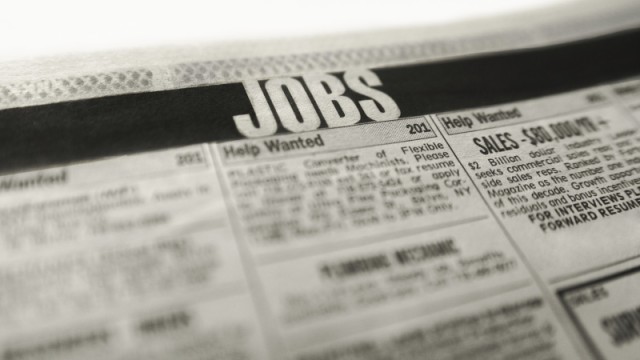 Какие работники нужны в Сербии, как устроиться и сколько можно заработать?