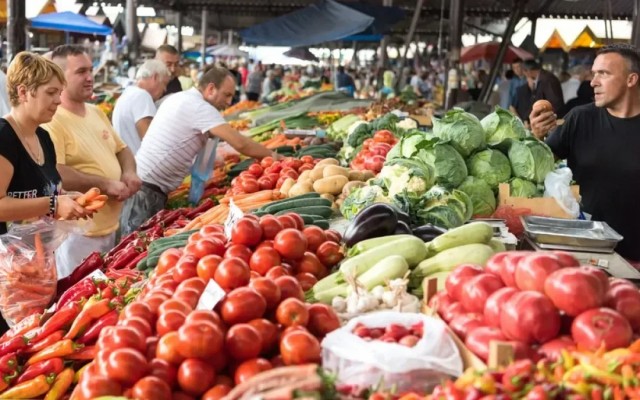 Белград: Bazar na Vračaru 23-25 мая