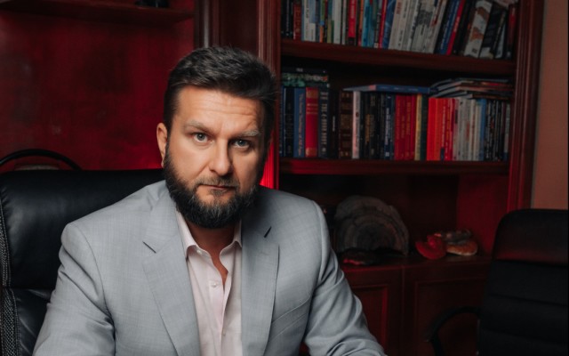 Павел Дмитриев: миллионер, филантроп, главный русскоязычный эксперт по гипнотерапии