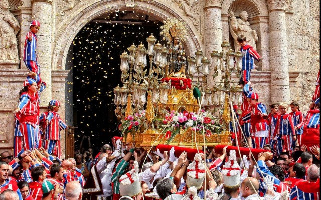 Большой праздник Fiestas de San Antonio de la Florida 10-16 июня в Мадриде