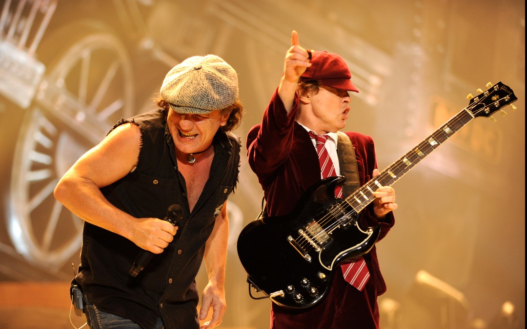 ПАРИЖ: ДВА СОБЫТИЯ ДЛЯ ПОКЛОННИКОВ ГРУППЫ AC/DC