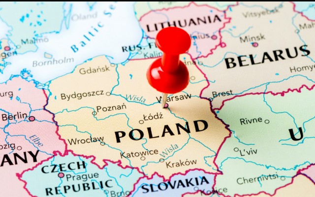 Закрытие программы Poland Business Harbour: Как изменится будущее IT-миграции в Европу?